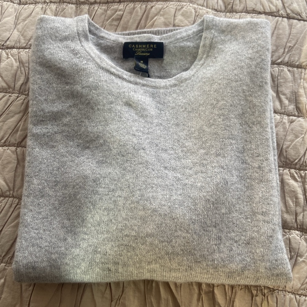 Luxury Cashmere Gray Crewneck Sweater